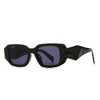 Occhiali da sole 2022 Donne quadrate Design del marchio retrò colorato per la festa di moda Sun occhiali femminile Personaggio sexy Eyewear UNISEX UV400