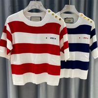 Tricot de tricots pour femmes Straitement 2022 Printemps et été Nouveau bouton d'épaule diagonale Stripe Round Cou Rond Sleeve Couper Femmes Fn2l