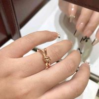 AF9C T family&#039;s new knotting and kinking ring female Gu Ailing&#039;s same Sterling Silver index finger ring is plated with thick Gold 18k rose gold