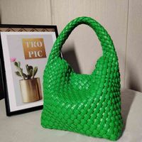 Fashion Luxury green Premium Faux Leather casual Woven Handbag Large Capacity Candy Color Ladies Shoulder Bag handbag 220512