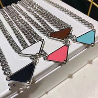 Top Qualität Luxus Designer Anhänger Halsketten Schmuck Für Mann Frau Invertiert Dreieck Designer Marke herzförmige Anhänger Halskette für Mens Chirstmas Geschenk