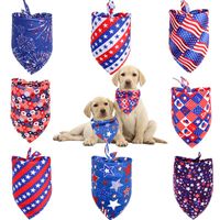 Ropa para perros 1pcs pañuelos del día de la independencia americano para mascotas suministros de bufanda de gatos diarios perros baberos de cachorros mini suministros
