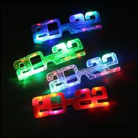 Suministros de eventos de decoración de fiesta Gafas de luz led con LED LED 2022 Ocho l Dhqjl