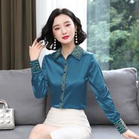 2022 Fashion broderie chemise de soie de soie femme concepteur longue manche bleue blouses ￩l￩gantes dames d￩contract￩es bouton de bureau choute