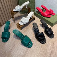 Bayan Topuklu Terlik Moda Nakış Sandalet Tasarımcı Klasikleri Bronz Toka Slaytlar Kalite Hakiki Deri Bayan Ayakkabı 7.5 cm Topuk Kare Kafa Terlik