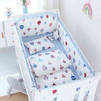 5 adet Beşik Tampon Yatak Seti Pamuk Sevimli Baskı Sac Beşiği Yan Koruyucu Toddler Bebek Odası Aksesuarları Yatak Koruma AA220326