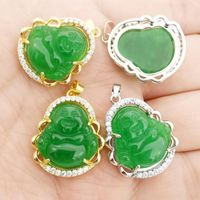 Colliers pendants Bouddha Green Jade pierre incrustée en strass de résidence