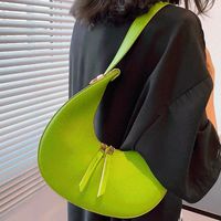 Bolsos de noche colores de dulces bolsos para mujer hobos diseñador marca femenina axila de sacshodbody para mujeres bagse de hombro de cuero