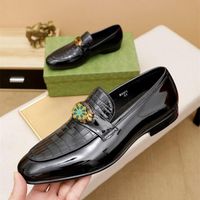 14 estilo G Men de cuero de marca zapatos de vestir marcas de lujo diseñador de fondo grueso zapato italiano zapato macho puntiagudo brogue brogue huella mocas de deslizamiento 38-45