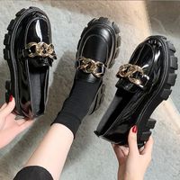 Vestido sapatos 2022 mulheres femininas moda mary janes redou mocassins de dedo do pé oxfords plataforma de metal casual fivela salto