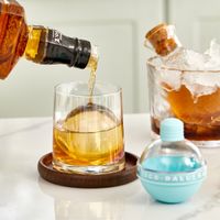 2022 Neue gefrorene Eisballform Whisky Sphärische Formen Lebensmittelqualität Silikoneis -Werkzeuge Tablett