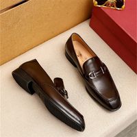 3 marcas de lujo de estilo diseñador de calzado casual para hombres Mocassin de cuero genuino Homme Ciéntrico Classic Men Dress Shoule 38-45