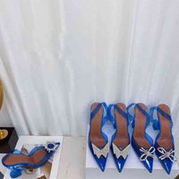 حذاء اللباس المصممين الصنادل الشفافة نساء نساء الصنادل الكعب العالي النعال رينستون شبكة الصيف شريحة صندل السيدات حفل زفاف 220528