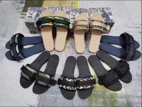 2022 sandálias femininas chinelos de bordados deslizantes designers deslizamentos de sântia de brocado floral chinelos listros de couro listrado de borracha slider slider com caixa