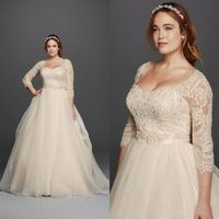 3 4 Sleeves Lace Sweetheart Covered Button Gloor Length Princess Fashion Bridal Gowns Plus Size 2018 New Oleg Cassini Wedding Dres318V