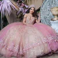 Prachtige 2022 kralen baljurk Quinceanera -jurken van de schouder Appliqued Prom -jurken Sweep trein tule sweet 15 masqu298p