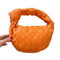 En yeni klasik düğümlü çanta yumuşak deri dokuma çanta yüksek kaliteli düz el yapımı kruvasan omuz çantaları lüks marka tasarımcısı kadın mini çanta hobo alışveriş tote