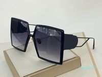 Großhandel-Sunglasse für Frauen und Männer Sommerstil Anti-Ultraviolett Retro Platte Quadratische Vollrahmen Schwarz Gold Gradient Graulinsen Brille Brille