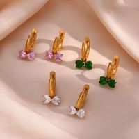 HOOP Huggie encantador rosa verde pendientes de inclinación de circón para mujeres joyas de alta calidad chapada en oro de 18 k