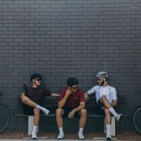 Rennjacken Pedal Mafia Mens Artist Series Radfahren Jersey Hohe Qualität Schnelltrockner Brethable Italienische nahtlose MTB-Fahrradkleidung