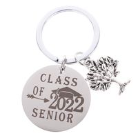 Keychains Keychain pendente de aço inoxidável Round Student 2022 temporada de graduação Gift Gift Hat Lettering Metal Key Anel