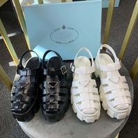 Sandálias de borracha de espuma romana feminino Design de recutas do verão Plataforma leve sandálias Buckle Beach Sapatos casuais tamanho 35-41