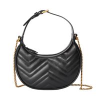 Yeni kadın tasarımcılar çanta tote 22ss lüksler deri çanta moda kemer zinciri yarım ay çantaları omuz crossbody cüzdanlar yüksek kalite