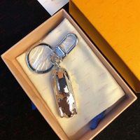 Modesportwagen Silber Full Letter Keychains Hochwertige Metallhandmade Unisex Designer Key Ring Unisex Anhänger Punk Keychain 210n