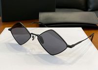 Geometrische Sonnenbrille für Damen und Herren, schwarzes Metall, dunkelgraue Gläser, Unisex, modische Sonnenbrille mit Box