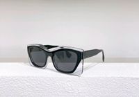 Дизайнерские квадратные солнцезащитные очки черные кристалл/темно -серая линза Женщины кошачьи глаза форма солнца оттенки Sonnenbil