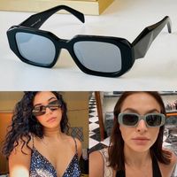 Kadınlar için küçük düzeltme güneş gözlüğü SPR17W Geleneksel Vintage Moda Partisi Tasarımcısı Süper Gözlük Kare Mezun Lens Gözlük Üçgen Logosu Occhiali