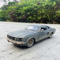 Maisto 1:24 Old 1967 Ford Mustang GT simulation alloy car model crafts decoration collection toy tools gift 220422