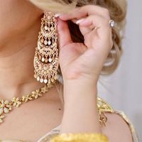 Dangle Kronleuchter algerischer muslimischer Hochzeit Schmuck Gold Ohrringe mit Kristallmond Form Drop Arabisch Braut Big Ohrringedangle