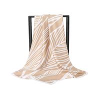 Весна и осенняя модная шарф женщин черно -белый простые лист зебры с печеной шарф Sex Sex Selec Silk Scarf Подарки для LAD J220713