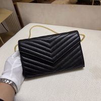 La borsetta in pelle autentica viene fornita con box borse di moda da catena da donna Luxurys Domande di design femminile frizione classiche borse da ragazza di alta qualità