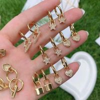 Hoop Huggie 5Pairs 2022 Minimalista CZ Pavory/Heart Brincos para mulheres Moda de ouro Fashion Earringhoop vintage
