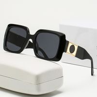 2022 occhiali da sole designer di marchi di lusso da maschere da uomo indossare abiti da donna in spiaggia da esterno