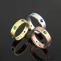 Couple de mode Crystal Wedding Brand New Color Diamond Love Love Ring Ring Classic Designer Rings pour hommes et femmes