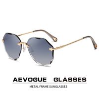 Sonnenbrille für Frauen Damen Randless Diamant Schneidlinsen Ozeanfarben Vintage Sonnenbrille AE0637 220611