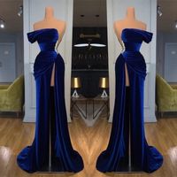 2022 Royal Blue Off-the-Konder Long Prom Bold Dresses Velvet Volvet Dools مع Split BC11436 B0613G12