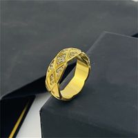 Anello di design in oro per anelli di fidanzamento da donna Diamond Diamond Small Pinanas Design Design Gioielli in acciaio inossidabile Partite da donna Anello d'argento rosa