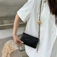 Designers de luxo Bolsas femininas listras clássicas cadeia crossbody bolsas de bolsas de bolsa de moda de moda de coração acolchoado bolsas de ombro de couro