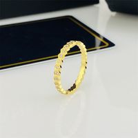 Сот -дизайнерские дизайнерские роскошные 18 -километровые золотые кольца Shining Stone Crystal Fashion Charm Jewelry Diwelry Ring для мужчин Женщины Подарок