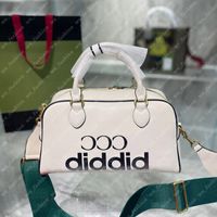 2022 Mini Duffle Bag Bags Pags Designer G a Trefoil Handbag Contted Counter Womens Travel Bowling Boston Bags Mens Women Handbags 0729