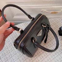 여성 베개 가방 디자이너 핸드백 지갑 원 어깨 메신저 정품 가방 고품질 새로운 토트 크기 22cm
