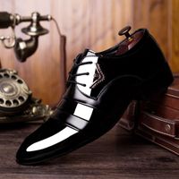 Scarpe eleganti uomini classici in pelle in pelle Wingtip intagliato Italiano Oxford Plus Plus PU Office Business Office Luxury