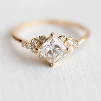 Anelli di dito zirconi quadrati bianchi alla moda anelli di dito oro chic geometric women anelli di gioielli quotidiani bijoux femme dropship236o