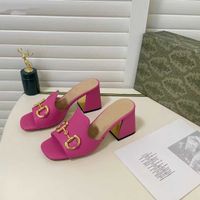 2022 Nuovo designer Sandali da donna Piattaforma Pantofole Pantofole Mulo Sexy Summer Tacchi alti Alti Spessore ad alto spessore con scatola da scarpe