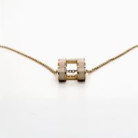 Nuevo collar colgante de oro de hombres y mujeres de alta calidad Diseño de diseñador de moda 316L Acero inoxidable Damas Valentín Valentín Cadena de regalos 290m