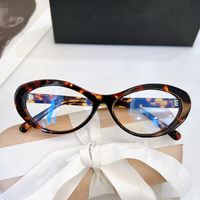 O occhiali da sole Fashion Frames Stile Donne Small Oval Frame 57-17-140 Italia Plancia Fullrim Glasshi per occhiali da prescrizione